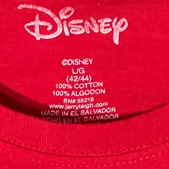 Disney Parks 2022 character tshirt red short sleeve size L - Picture 4 of 5
